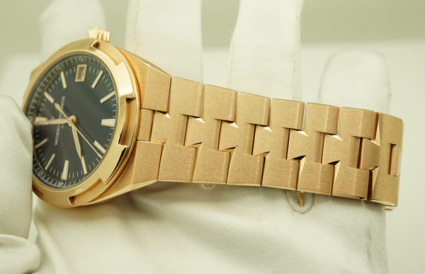 Vacheron CONSTANTIN OVERSEAS 4500V 18K ROSE GOLD BLUE DIAL 41MM 2021 FULL SET - Image 5