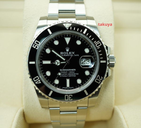 Rolex 116610LN SUBMARINER CERAMIC DATE 40MM 2020 WARRANTY COMPLETE SET