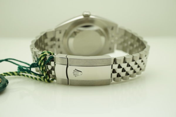 BRAND NEW Rolex 126334 DATEJUST 41 FLUTED BEZEL BLUE DIAMOND DIAL JUBILEE BAND 2022 FULL SET - Image 7