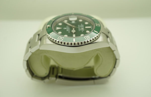 Rolex 116610LV SUBMARINER HULK GREEN DIAL GREEN BEZEL 40MM COMPLETE SET - Image 4