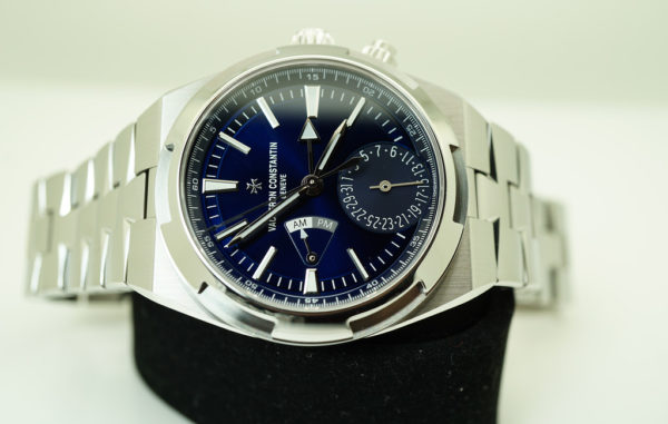 Vacheron CONSTANTIN OVERSEAS DUAL TIME 7900V BLUE DIAL 41MM 2021 FULL SET - Image 11