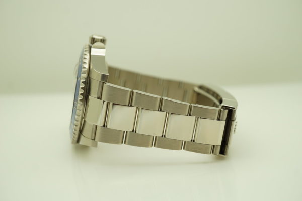 Rolex 126619LB SUBMARINER 41 WHITE GOLD BLUE BEZEL 2022 WARRANTY FULL SET - Image 5