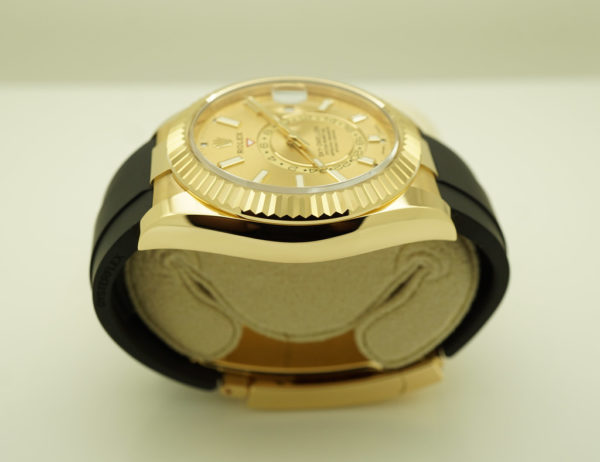 Rolex 326238 SKY-DWELLER YELLOW GOLD CHAMPAGNE DIAL OYSTERFLEX 2022 FULL SET - Image 4