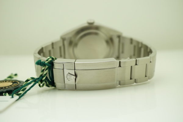 NEW Rolex 214270 EXPLORER I FULL LUME DIAL 39MM DISCONTINUED 2021 FULL SET - Image 7