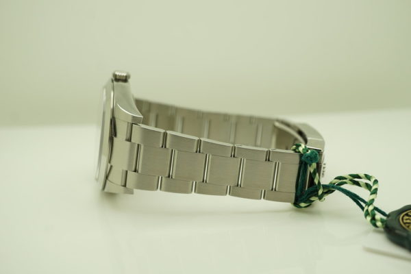 NEW Rolex 214270 EXPLORER I FULL LUME DIAL 39MM DISCONTINUED 2021 FULL SET - Image 5