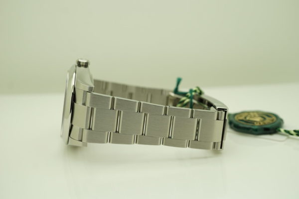 BRAND NEW Rolex 126000 OYSTER PERPETUAL CORAL RED DIAL 36MM 2022 COMPLETE SET - Image 5