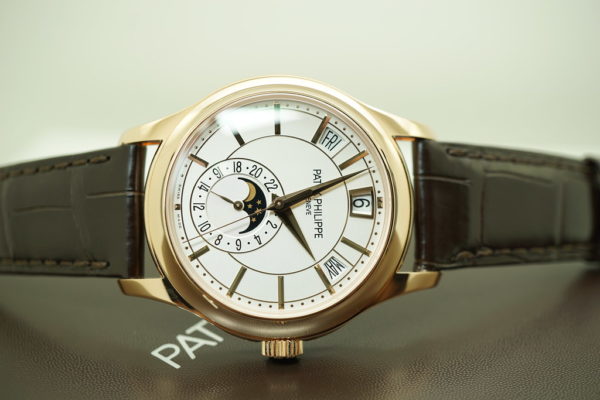MINT Patek PHILIPPE 5205R ANNUAL CALENDAR 18K ROSE GOLD WHITE OPALINE DIAL 2021 FULL SET - Image 8