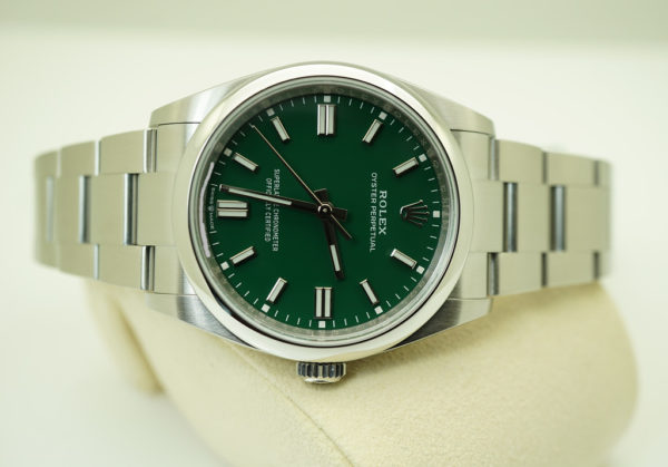 BRAND NEW Rolex 126000 OYSTER PERPETUAL GREEN DIAL 36MM 2022 COMPLETE SET - Image 9