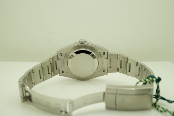BRAND NEW Rolex 124300 OYSTER PERPETUAL GREEN DIAL 41MM 2022 COMPLETE SET - Image 8