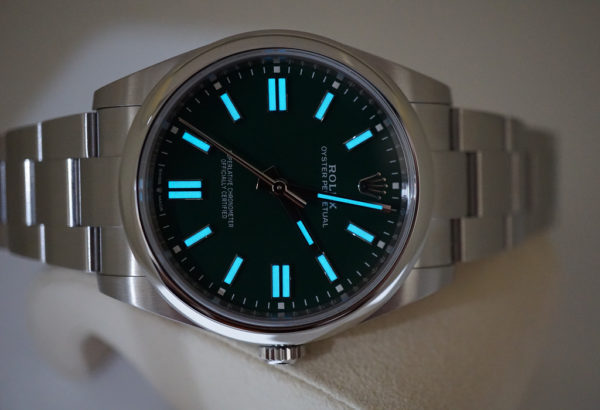 BRAND NEW Rolex 124300 OYSTER PERPETUAL GREEN DIAL 41MM 2022 COMPLETE SET - Image 11