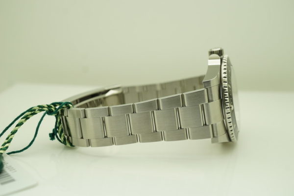 BRAND NEW Rolex 124060 SUBMARINER NO DATE 41MM 2022 COMPLETE SET - Image 6