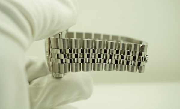 Rolex 116234 DATEJUST BLUE STICK DIAL FLUTED BEZEL JUBILEE BAND FULL SET - Image 9
