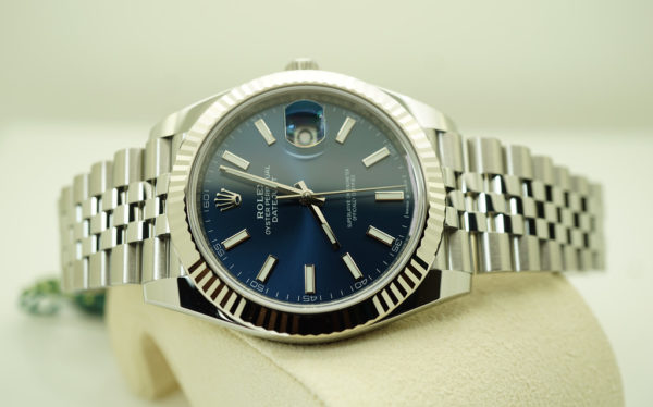 BRAND NEW Rolex 126334 DATEJUST 41 FLUTED BEZEL BLUE STICKS DIAL JUBILEE BAND 2022 FULL SET - Image 10