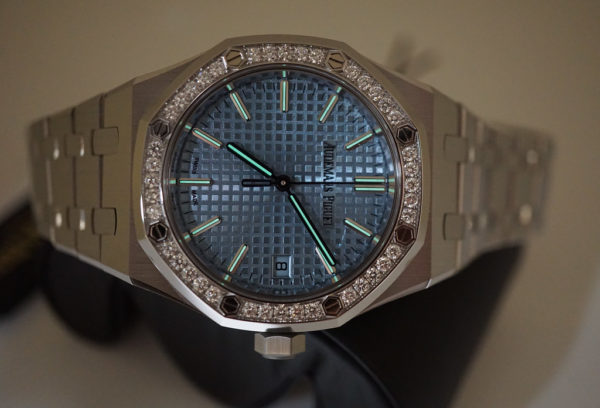 BRAND NEW Audemars PIGUET ROYAL OAK 50TH ANNIVESARY 15551ST ICE BLUE DIAL 37MM 2022 FULL SET - Image 10
