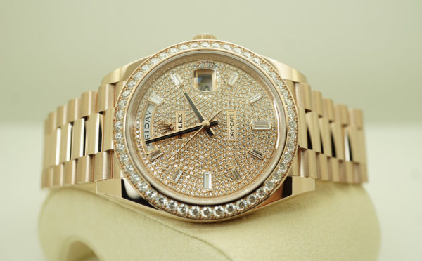 BRAND NEW Rolex 228345RBR DAY DATE 40 ROSE GOLD DIAMOND BEZEL PAVE DIAMONDS DIAL 2022 FULL SET - Image 9