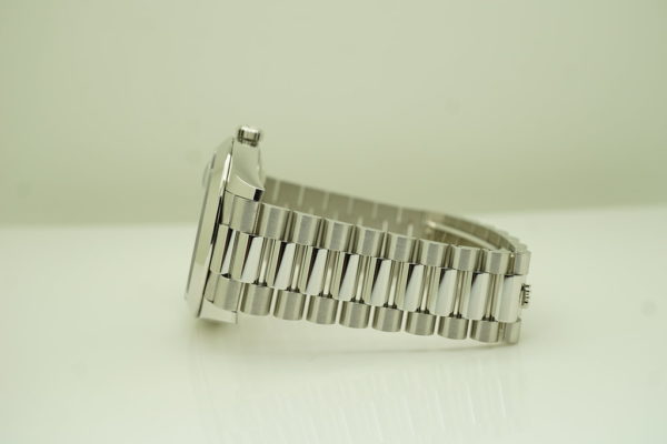 Rolex 228206 DAY DATE PLATINUM ICE BLUE DIAGONAL MOTIF DIAL 40MM 2021 FULL SET - Image 5