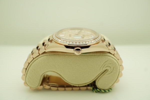 BRAND NEW Rolex 228345RBR DAY DATE 40 ROSE GOLD DIAMOND BEZEL PAVE DIAMONDS DIAL 2022 FULL SET - Image 3