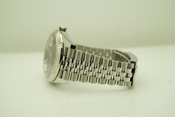Rolex 126334 DATEJUST 41 18K FLUTED BEZEL BLACK STICK DIAL JUBILEE BAND 2021 FULL SET - Image 5