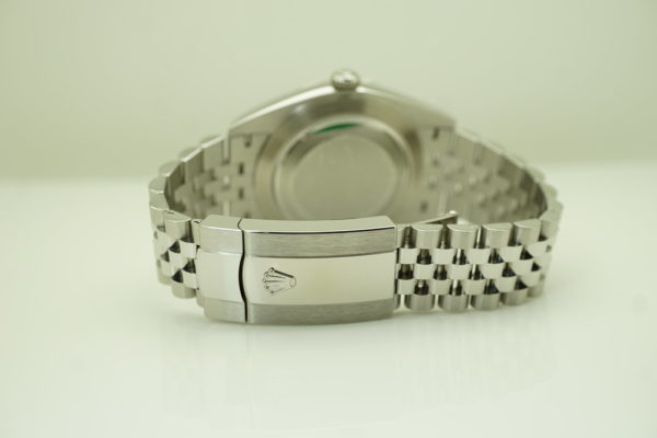 Rolex 126334 DATEJUST 41 18K FLUTED BEZEL BLACK STICK DIAL JUBILEE BAND 2021 FULL SET - Image 7