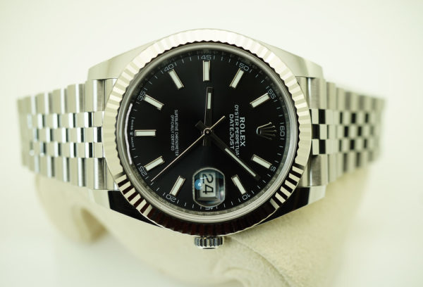 Rolex 126334 DATEJUST 41 18K FLUTED BEZEL BLACK STICK DIAL JUBILEE BAND 2021 FULL SET - Image 9