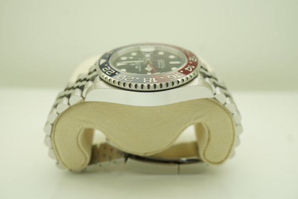 Rolex 126710BLRO PEPSI GMT MASTER II RED BLUE BEZEL JUBILEE 2020 FULL SET - Image 4