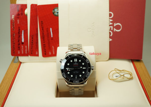Omega SEAMASTER DIVER 300M BLACK WAVE DIAL BRACELET 2022 COMPLETE SET - Image 2