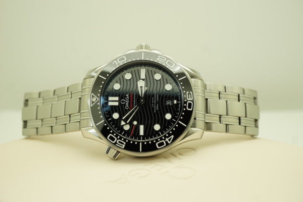 Omega SEAMASTER DIVER 300M BLACK WAVE DIAL BRACELET 2022 COMPLETE SET - Image 10
