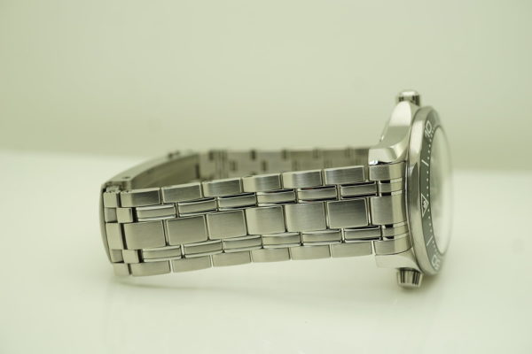 Omega SEAMASTER DIVER 300M BLACK WAVE DIAL BRACELET 2022 COMPLETE SET - Image 6