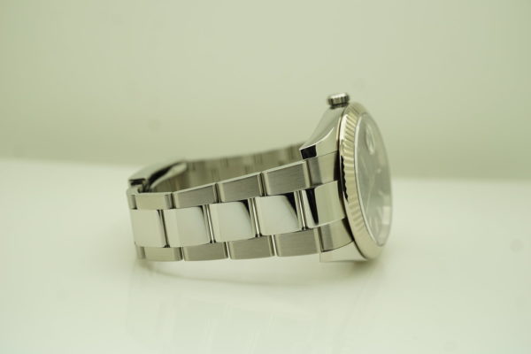 Rolex 126334 DATEJUST 41 FLUTED BEZEL BLUE STICK DIAL OYSTER 2020 FULL SET - Image 6