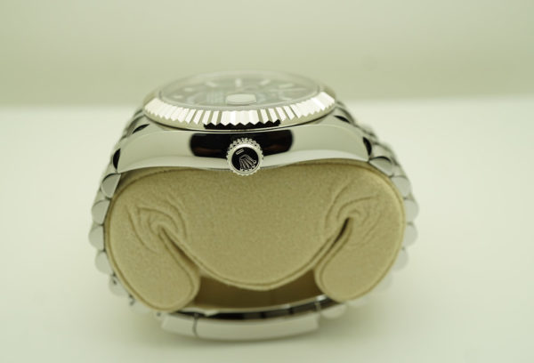 Rolex 326934 SKY-DWELLER BLUE DIAL JUBILEE BAND 2022 WARRANTY FULL SET - Image 3