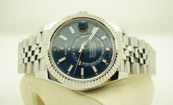 Rolex 326934 SKY-DWELLER BLUE DIAL JUBILEE BAND 2022 WARRANTY FULL SET - Image 10
