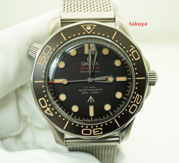 MINT Omega SEAMASTER DIVER 300M 007 JAMES BOND TITANIUM MESH BRACELET 2022