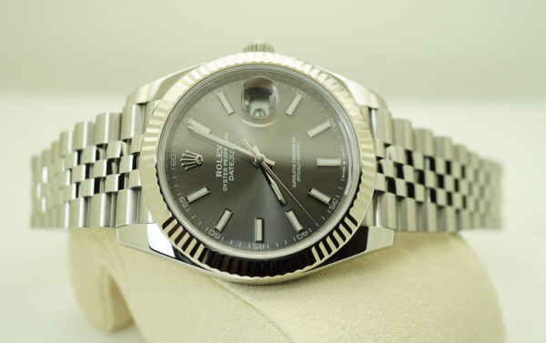 Rolex 126334 DATEJUST 41 FLUTED BEZEL DARK RHODIUM DIAL JUBILEE BAND FULL SET - Image 10