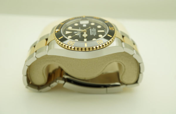 Rolex 126613LN SUBMARINER 18K YG STEEL BLACK DIAL 41MM WARRANTY FULL SET - Image 4