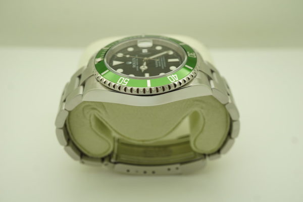 Rolex 16610LV GREEN SUBMARINER 50th ANNIVERSARY M SERIAL FULL SET - Image 4
