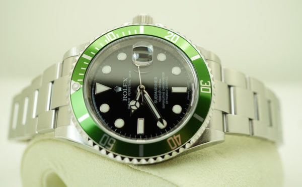 Rolex 16610LV GREEN SUBMARINER 50th ANNIVERSARY M SERIAL FULL SET - Image 10