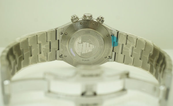 NEW Vacheron CONSTANTIN OVERSEAS CHRONOGRAPH 49150 WHITE DIAL 2019 FULL SET - Image 9