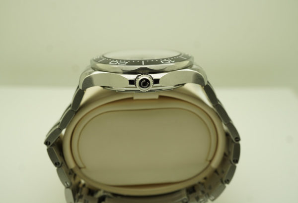 Omega SEAMASTER DIVER 300M WHITE WAVE DIAL BRACELET 2021 COMPLETE SET - Image 3