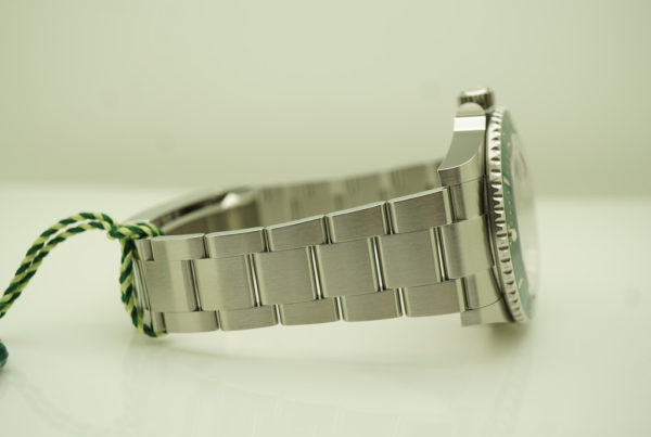 BRAND NEW Rolex 126610LV SUBMARINER GREEN BEZEL STARBUCKS 41MM 2022 FULL SET - Image 6