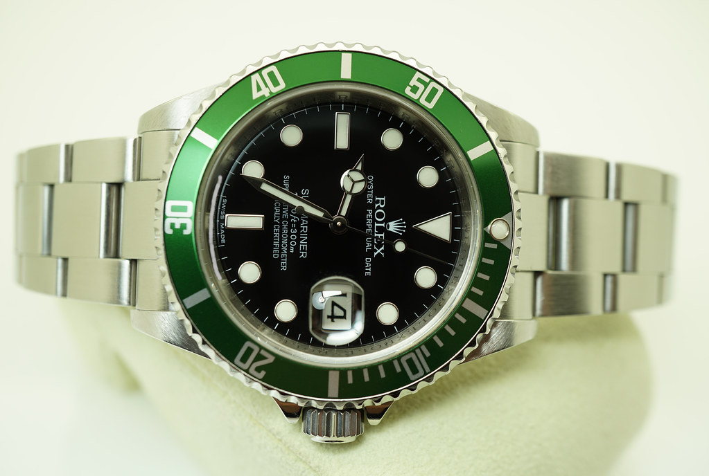 Rolex 16610LV GREEN SUBMARINER 50th ANNIVERSARY V SERIAL FULL SET ...