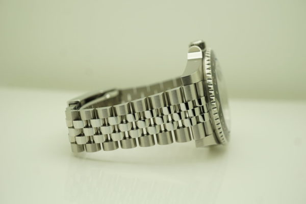 Rolex 126710BLNR GMT MASTER II BLACK BLUE BEZEL JUBILEE BAND 2021 FULL SET - Image 6