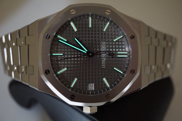 MINT Audemars PIGUET ROYAL OAK 15500ST GREY DIAL 41MM 2021 WARRANTY FULL SET - Image 11