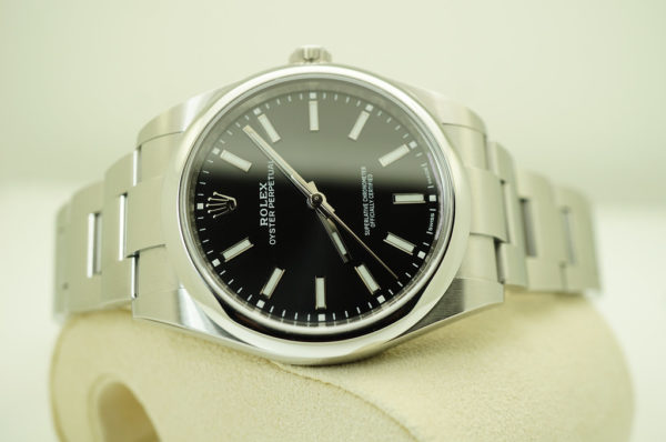 Rolex 114300 OYSTER PERPETUAL BLACK DIAL 39MM 2019 WARRANTY COMPLETE SET - Image 10