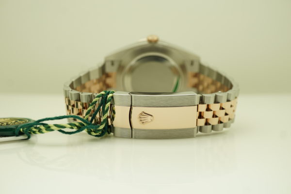 LIKE NEW Rolex 126331 DATEJUST 41 ROSE GOLD STEEL WIMBLEDON DIAL JUBILEE BAND 2022 FULL SET - Image 7