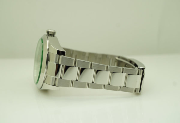 Rolex 116400GV MILGAUSS GREEN SAPPHIRE CRYSTAL BLACK DIAL 2020 WARRANTY FULL SET - Image 5