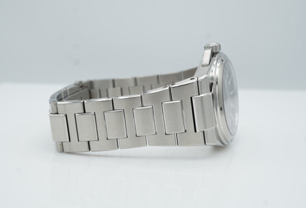 LIKE NEW IWC Ingenieur AUTOMATIC IW323902 BLACK DIAL STEEL BRACELET 40MM FULL SET - Image 6
