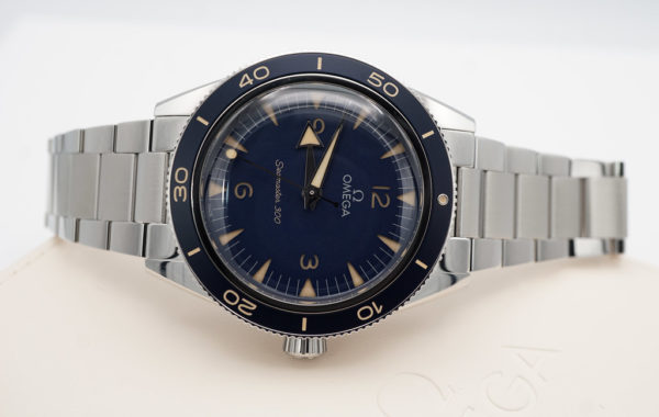 Omega SEAMASTER 300 STAINLESS STEEL BLUE DIAL BRACELET 2022 BOXES PAPERS - Image 9