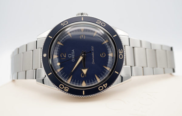 Omega SEAMASTER 300 STAINLESS STEEL BLUE DIAL BRACELET 2022 BOXES PAPERS - Image 10
