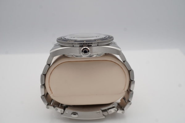 Omega SEAMASTER 300 STAINLESS STEEL BLUE DIAL BRACELET 2022 BOXES PAPERS - Image 3