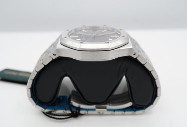 BRAND NEW Audemars PIGUET ROYAL OAK 50th ANNIVERSARY 15510ST GREY DIAL 2022 FULL SET - Image 4